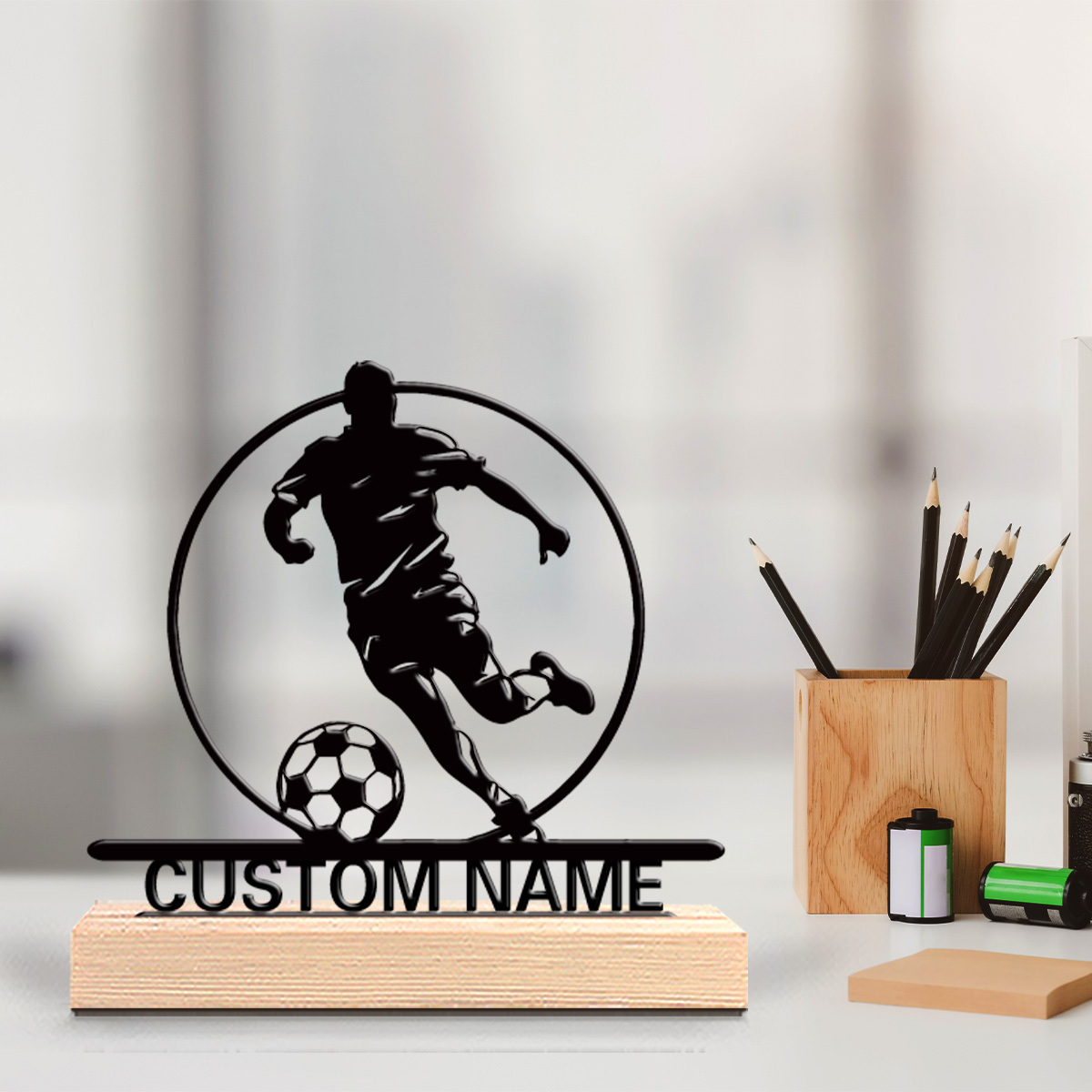 Woodworking Laser - Personalisierte Fußballspieler-Metallstatue mit Namen, Holzsockel Tischdekoration,